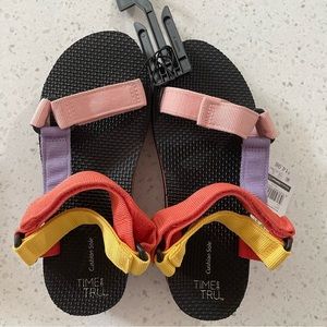 Time & Tru Sandals multi color Women’s size 6 - NWT